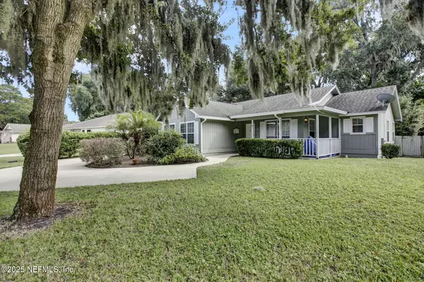 Fernandina Beach, FL 32034,2433 BONNIE OAKS DR
