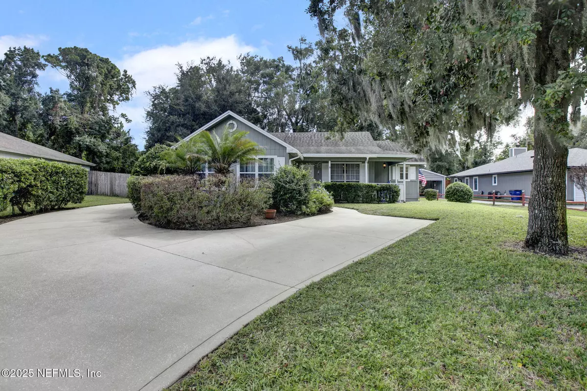 Fernandina Beach, FL 32034,2433 BONNIE OAKS DR