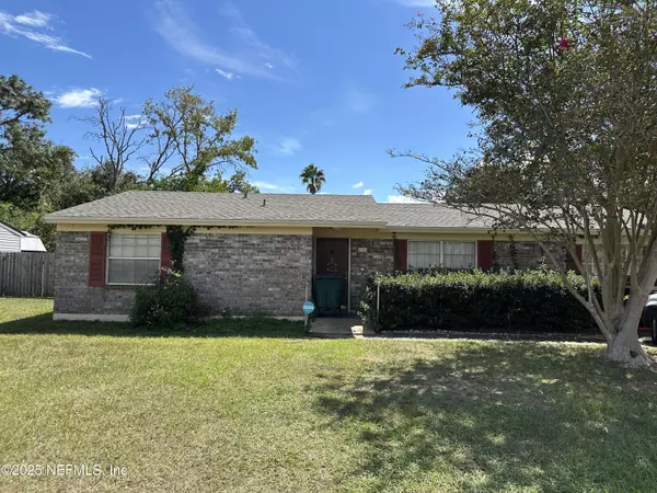 8124 JEANWOOD DR, Jacksonville, FL 32210