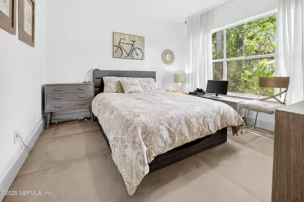 Jacksonville Beach, FL 32250,1800 THE GREENS WAY ##110