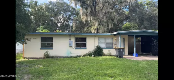 6740 YVONNE LN,  Jacksonville,  FL 32216