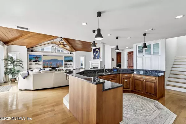 Neptune Beach, FL 32266,1403 OCEAN FRONT