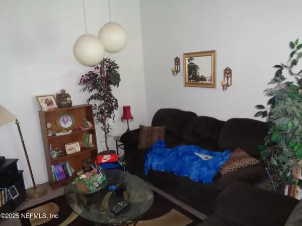 Jacksonville, FL 32217,4735 SAN JOSE MANOR DR W #1