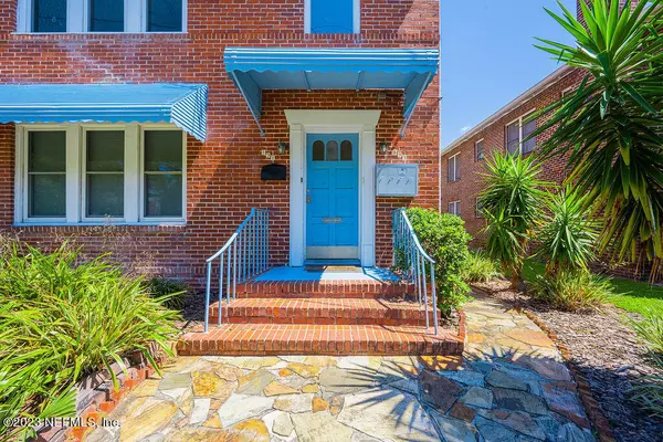 Jacksonville, FL 32207,831 CEDAR ST #4