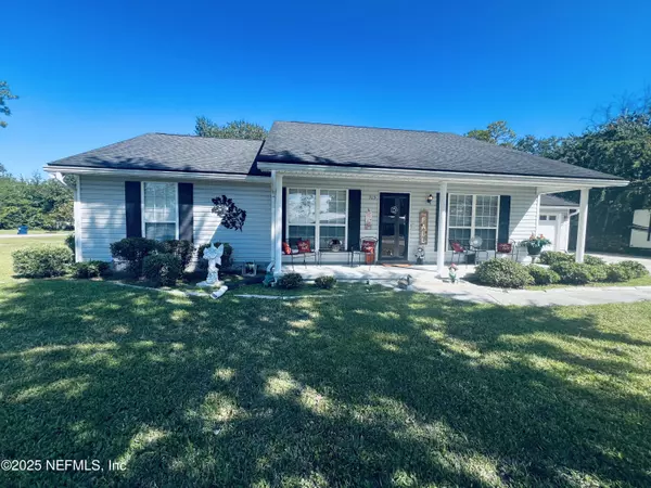 315 E MINNESOTA AVE E, Macclenny, FL 32063