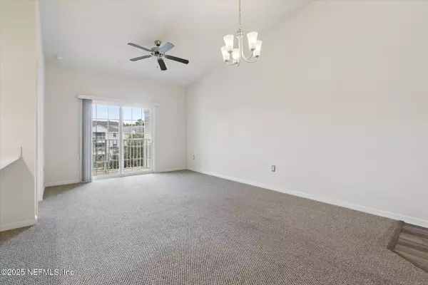 Jacksonville, FL 32256,4932 KEY LIME DR #303