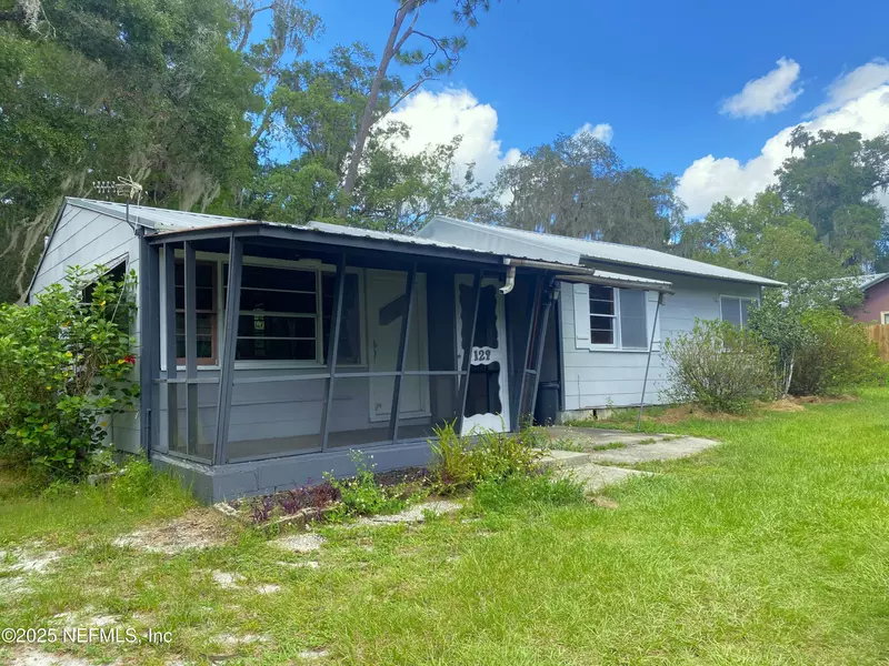 129 OLEANDER DR, San Mateo, FL 32187