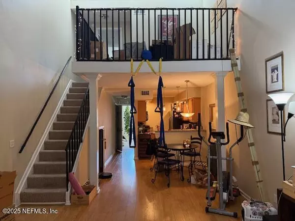 Jacksonville, FL 32210,5375 ORTEGA FARMS BLVD #310