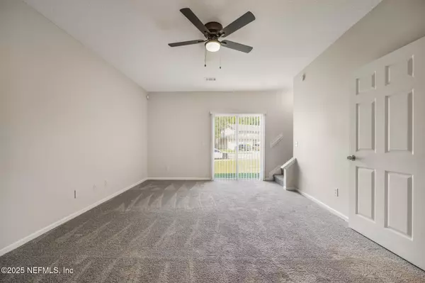 Jacksonville, FL 32210,7881 PLAYPEN CT