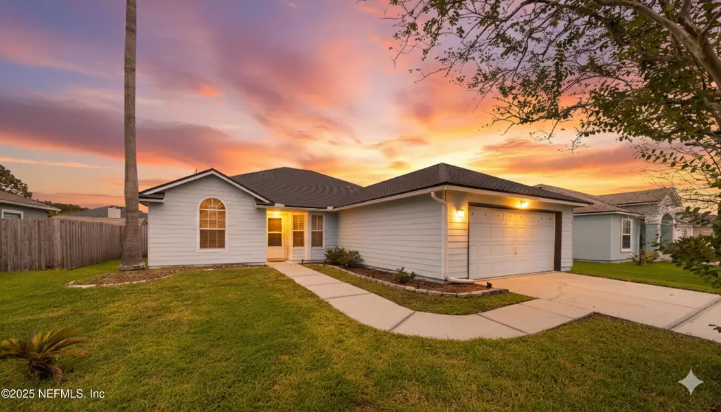 3174 WAVERING LN, Middleburg, FL 32068