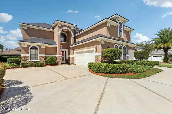 2111 AUTUMN COVE CIR, Fleming Island, FL 32003