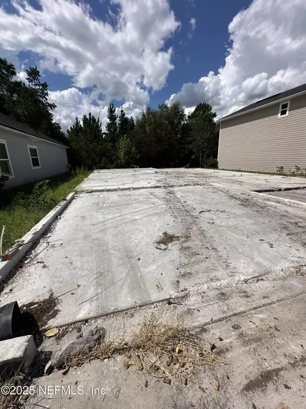 Orange Park, FL 32073,785 SYCAMORE WAY