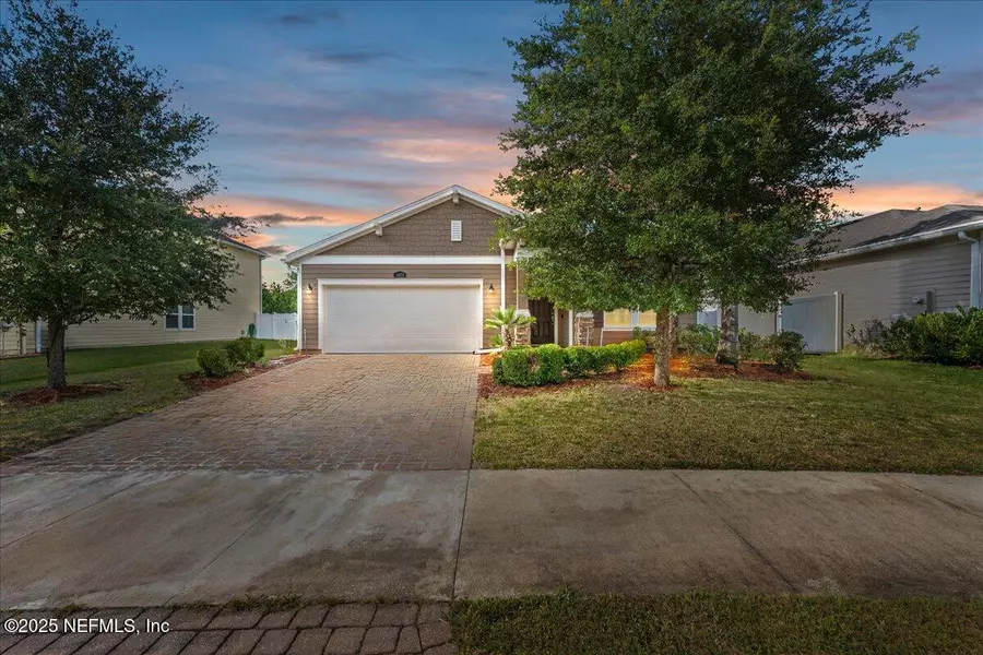 16076 BAINEBRIDGE DR, Jacksonville, FL 32218