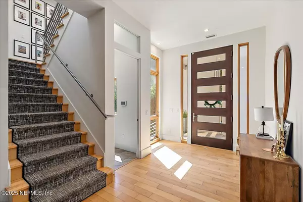 Atlantic Beach, FL 32233,2446 SEMINOLE RD