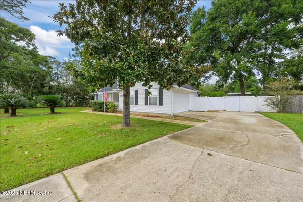 Jacksonville, FL 32218,2333 WATER BLUFF DR