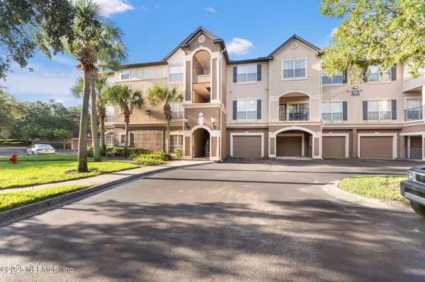 10961 BURNT MILL RD #928, Jacksonville, FL 32256