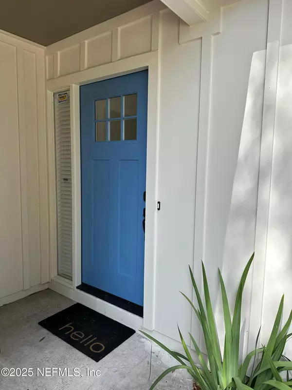 Neptune Beach, FL 32266,1002 KINGS RD