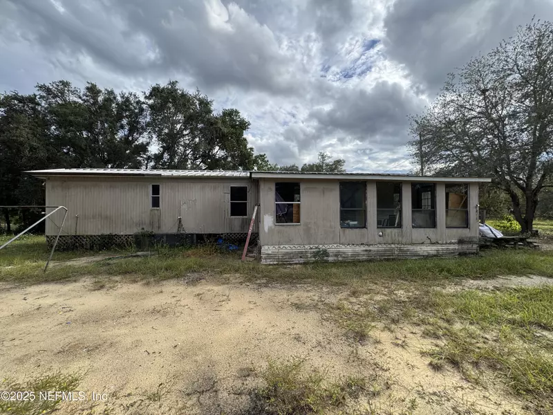 226 ELLEN AVE, Interlachen, FL 32148