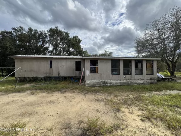 226 ELLEN AVE, Interlachen, FL 32148