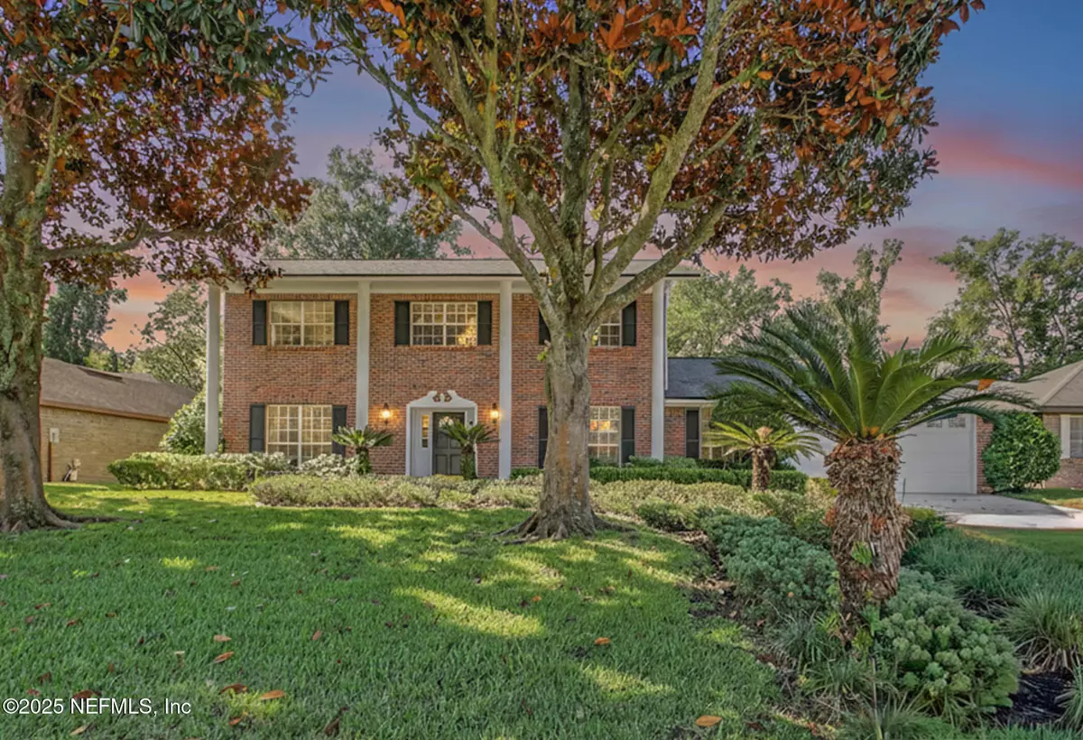 Jacksonville, FL 32256,8637 ROYALWOOD DR