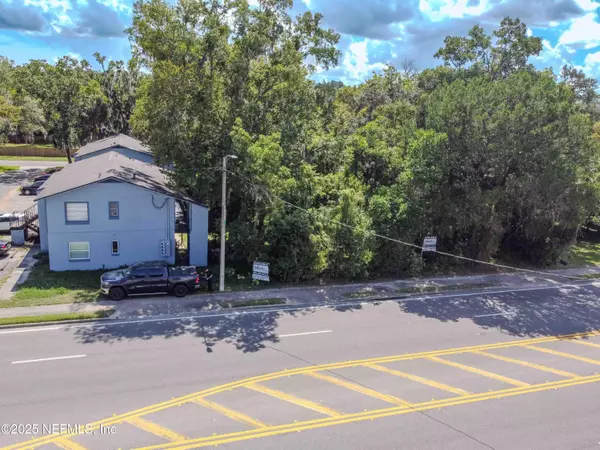 Green Cove Springs, FL 32043,917 FERRIS ST