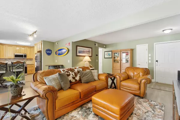 Jacksonville, FL 32210,3434 BLANDING BLVD #215