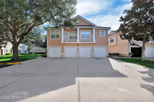 Jacksonville, FL 32225,1735 FOREST LAKE CIR #2