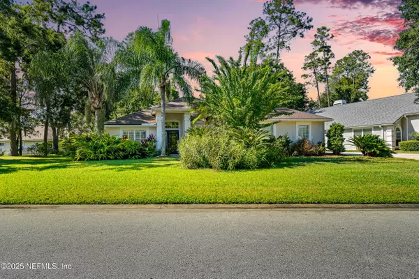1592 LAKEWAY DR, Fleming Island, FL 32003