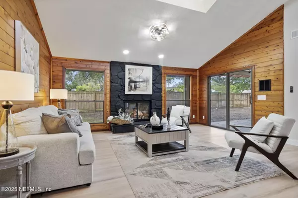 Jacksonville, FL 32217,3678 CATHEDRAL COVE RD