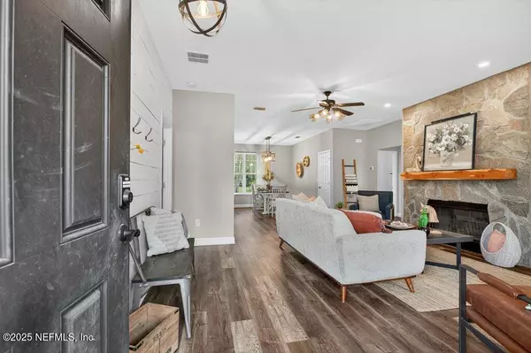 Palatka, FL 32177,204 COMER RD