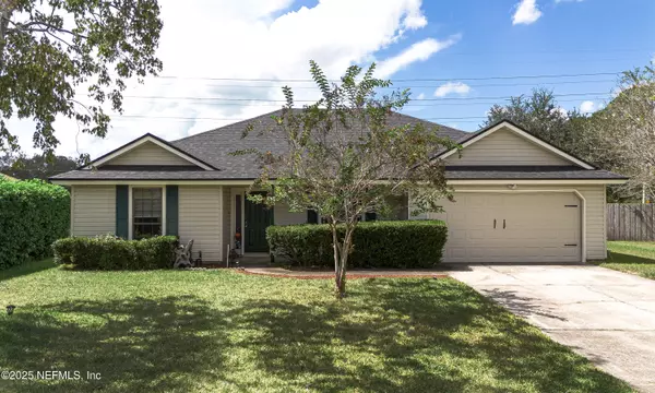 9733 PEABODY DR N, Jacksonville, FL 32221
