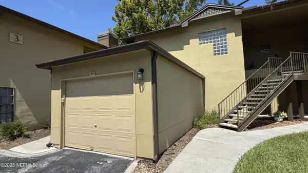 Jacksonville, FL 32256,10150 BELLE RIVE BLVD #303