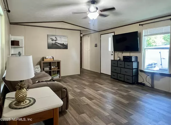 Ocklawaha, FL 32179,9088 SE 183RD AVE