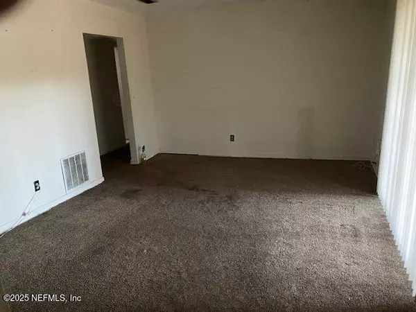 Jacksonville, FL 32219,5706 KINLOCK CT