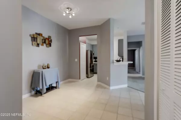 Jacksonville, FL 32216,8601 BEACH BLVD #1011