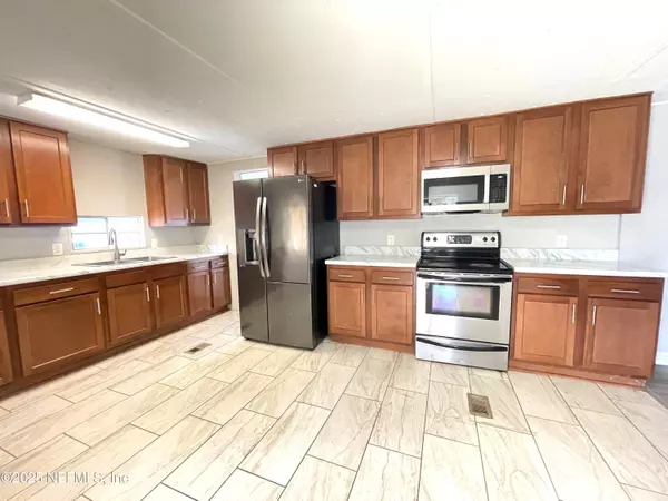 Jacksonville, FL 32256,7623 SUNWOOD DR