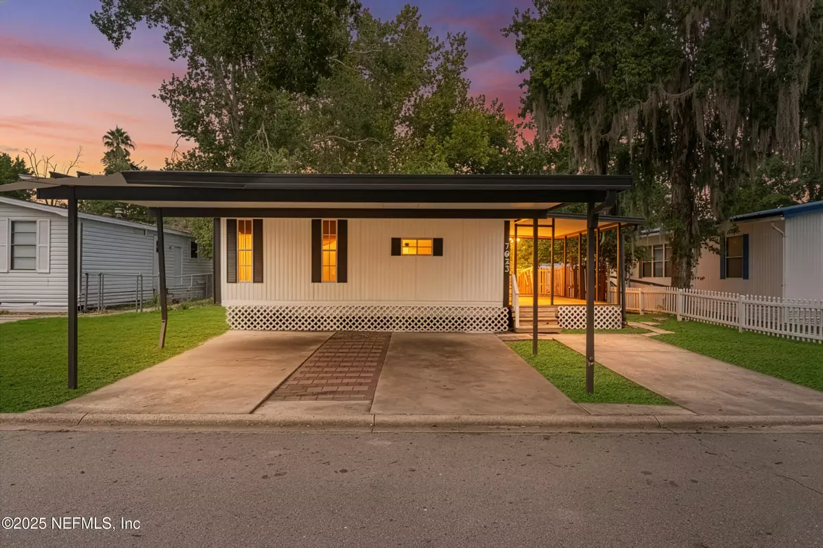 Jacksonville, FL 32256,7623 SUNWOOD DR