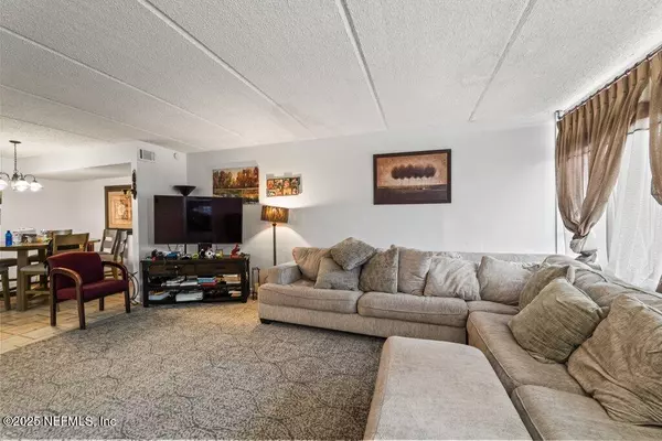 Jacksonville, FL 32277,3401 TOWNSEND BLVD #303