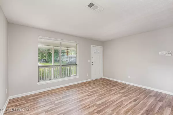 Jacksonville, FL 32210,7567 WENDELL DR