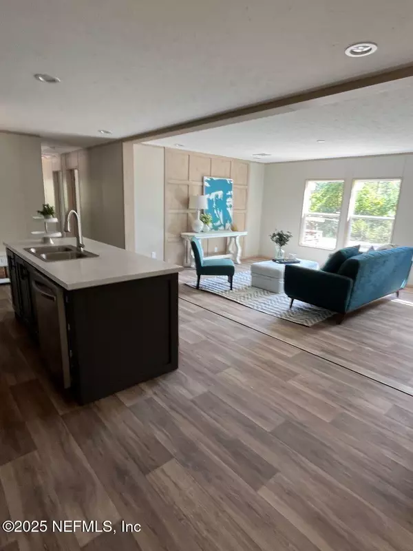 Callahan, FL 32011,45692 JONES WAY