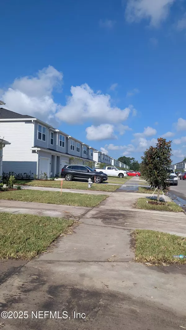 Orange Park, FL 32073,577 HOLLY LAKES DR