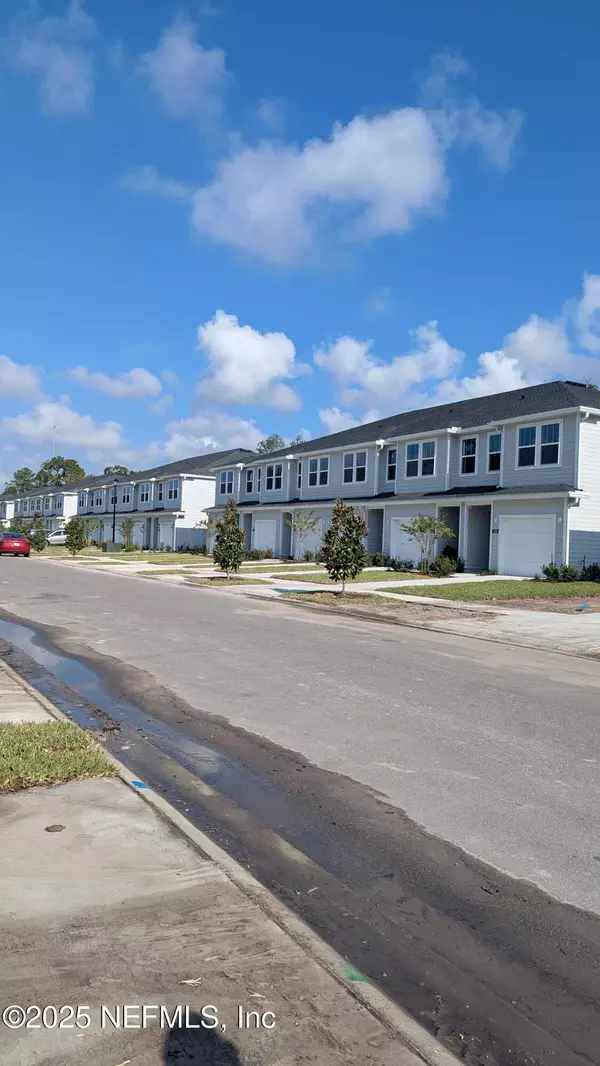 Orange Park, FL 32073,577 HOLLY LAKES DR