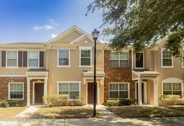 8087 SUMMERSIDE CIR, Jacksonville, FL 32256