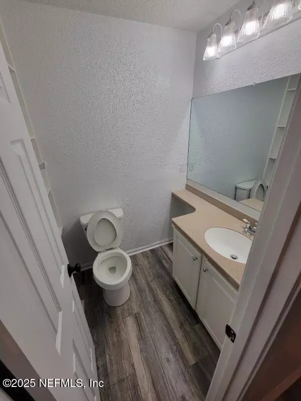 3801 CROWN POINT RD #2072, Jacksonville, FL 32257