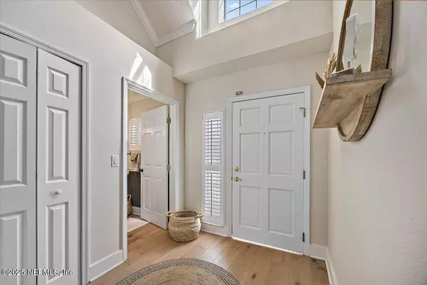 St. Augustine, FL 32084,332 VILLAGE DR #E