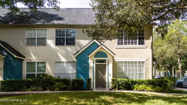 Jacksonville, FL 32224,13700 RICHMOND PARK DR N #205