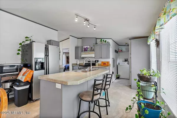 Crescent City, FL 32112,107 INDIANA ST