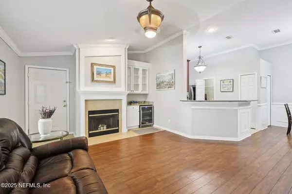 Jacksonville Beach, FL 32250,107 JARDIN DE MER PL #107