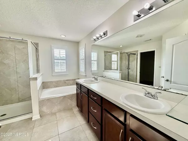 Fleming Island, FL 32003,488 PINE EAGLE DR