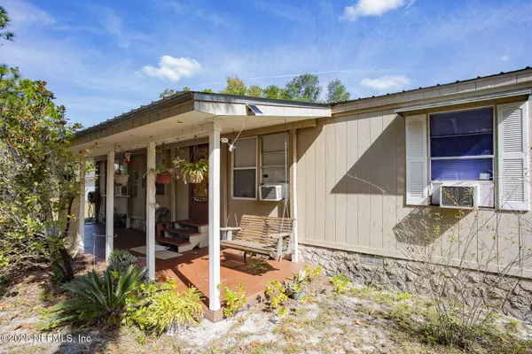 Interlachen, FL 32148,210 LENORE AVE